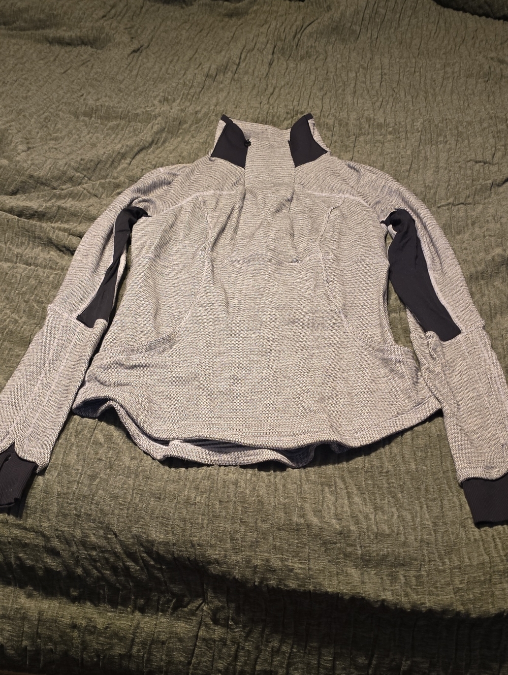 lululemon athletica Heather Gray Pullover Hoodie with Navy Accents Like New Sm
